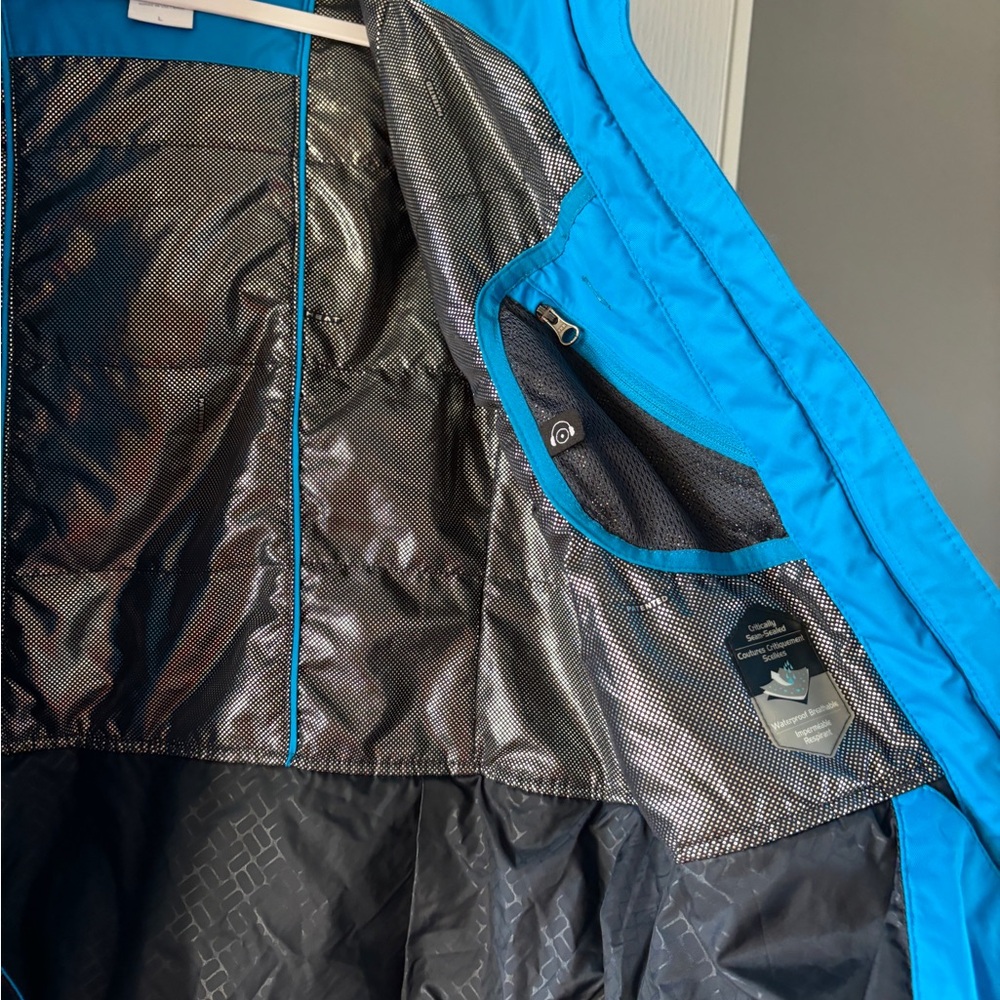 Columbia Omni heat women’s ski coat sz large blue, lots of pockets! - Picture 3 of 5
